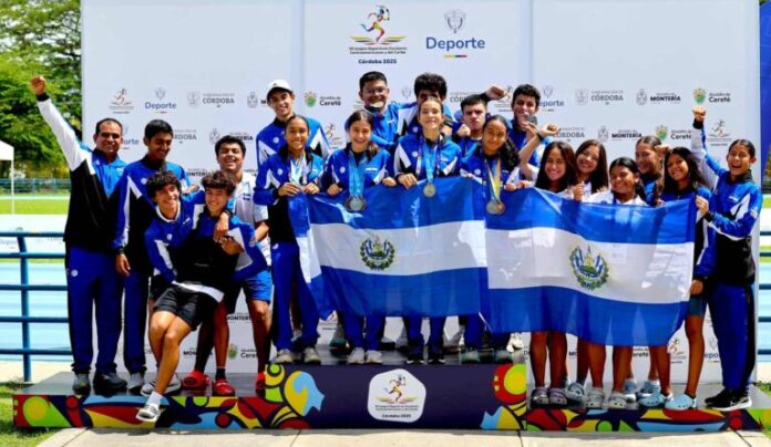 Equipo-de-Atletismo-en-Juegos-Deportivos-Escolares-Centroamericanos-y-del-Caribe-JEDECAC-2025-05112025_26-768x446